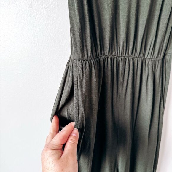 Divided Green Sleeveless Round Neckline Casual Romper Size Small - Picture 3 of 7